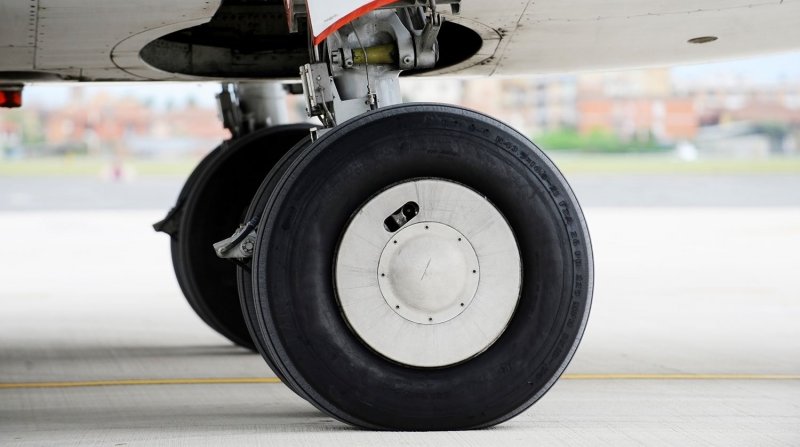 Передняя опора шасси самолета ATR 72