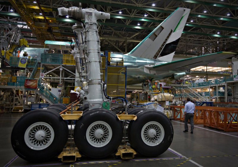 Боинг 777 стойки шасси