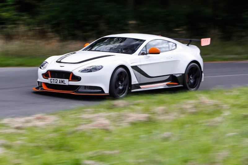 Ягуар седан XJ 2020