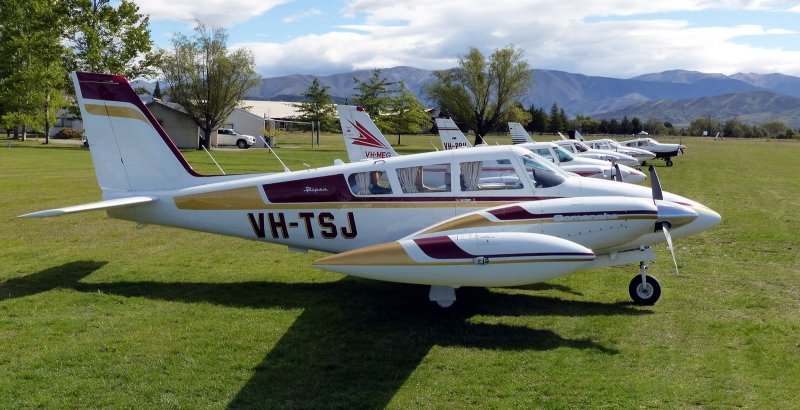 Piper pa 30