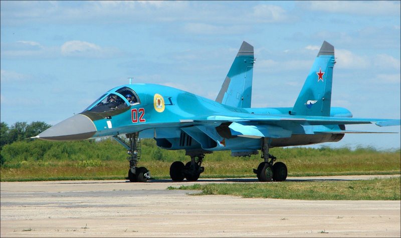 Су-34 бомбардировщик