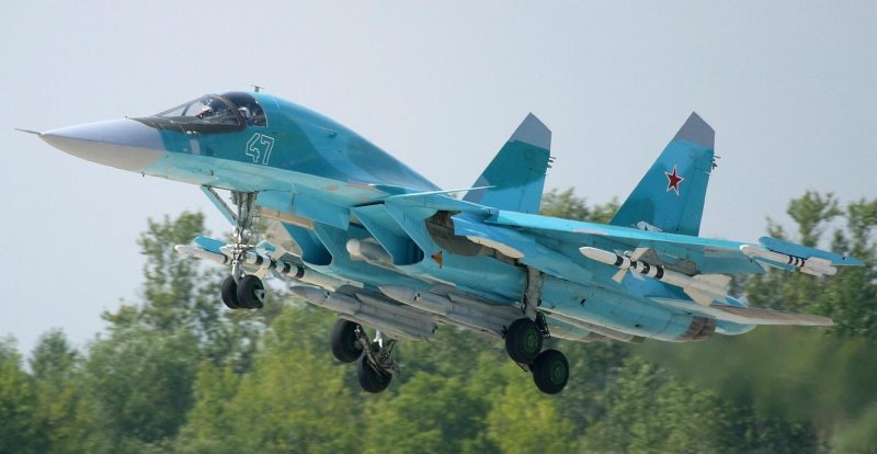 Истребитель-бомбардировщик Су-34