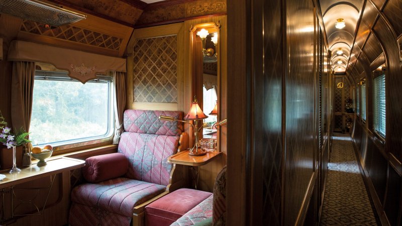The Orient Express ("Восточный экспресс")