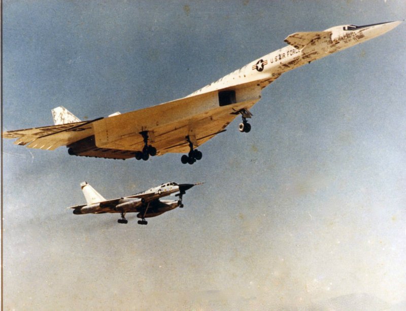 Норт Американ XB-70 («Валькирия»)