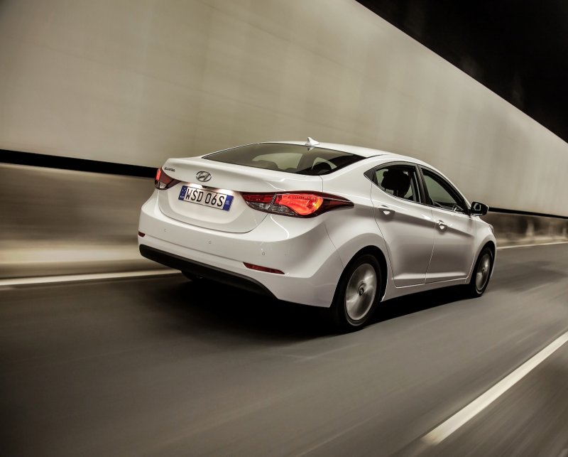 Nissan Elantra 2014