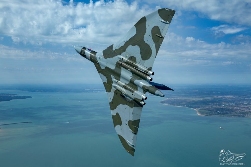 Бомбардировщик Авро вулкан