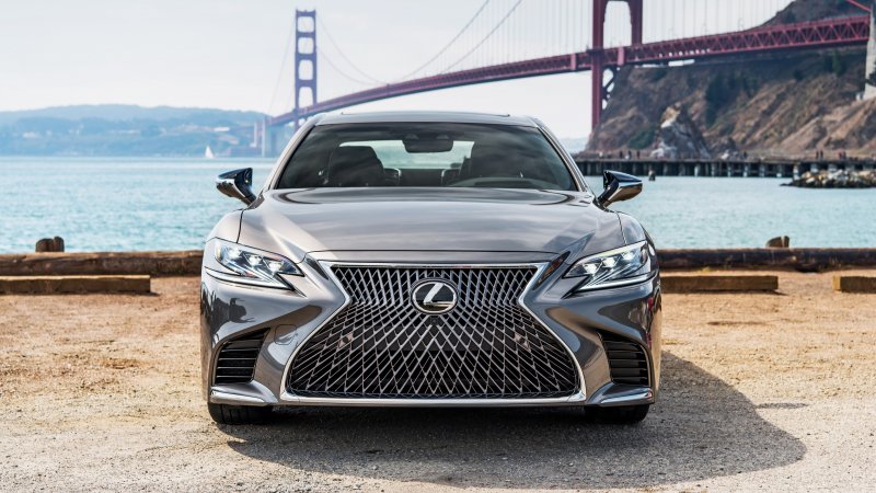Лексус LS 500 2018