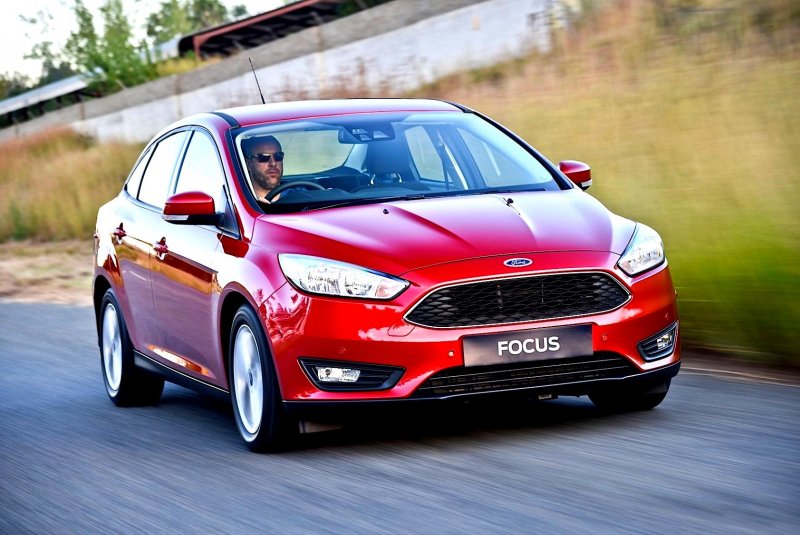 Focus 4 sedan