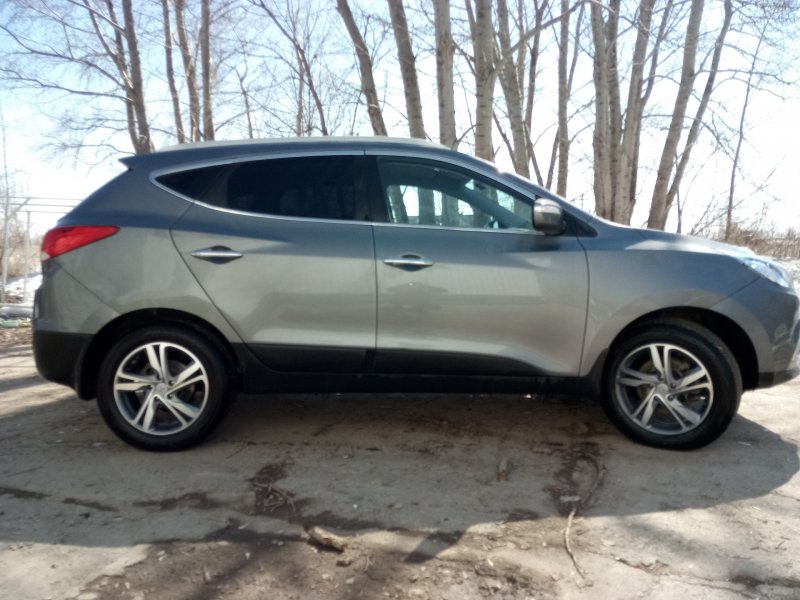 Hyundai ix35 мокрый асфальт