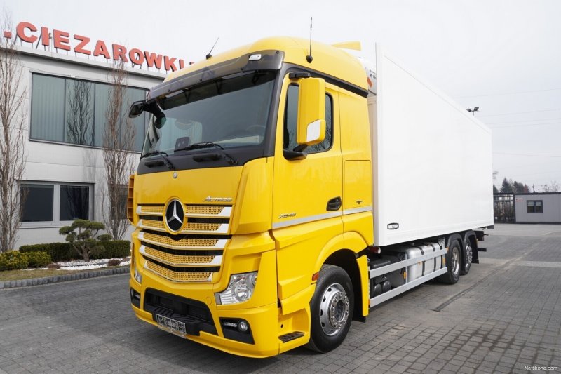 Седельный тягач Mercedes-Benz Actros 2644, 6х4