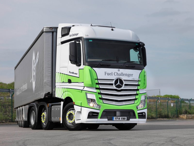 Mercedes Actros GIGASPACE