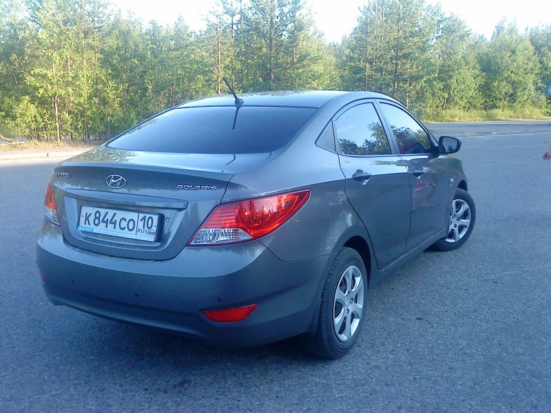 Hyundai Solaris тёмно-серый