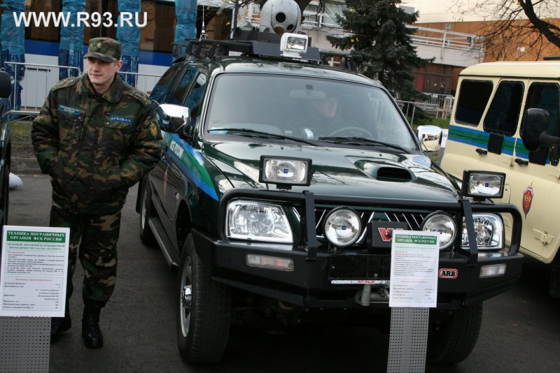 Автомобили пограничной службы ФСБ России