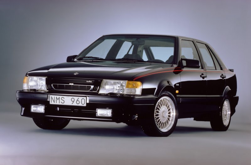 Saab 9000 1985