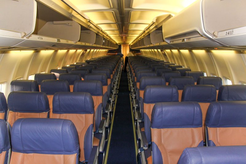 Боинг 737-300