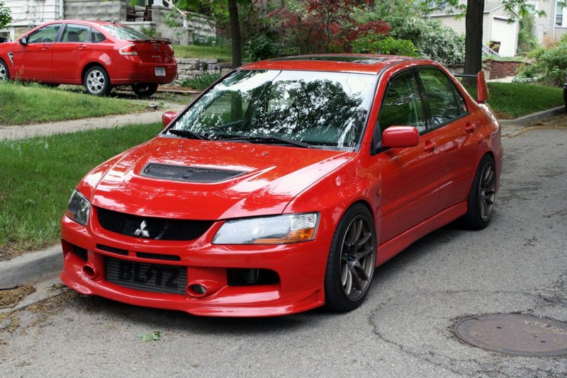Lancer Evolution 8 желтый