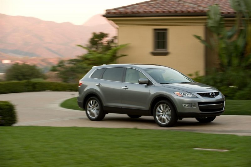 Мазда CX-9 (2007-2012)