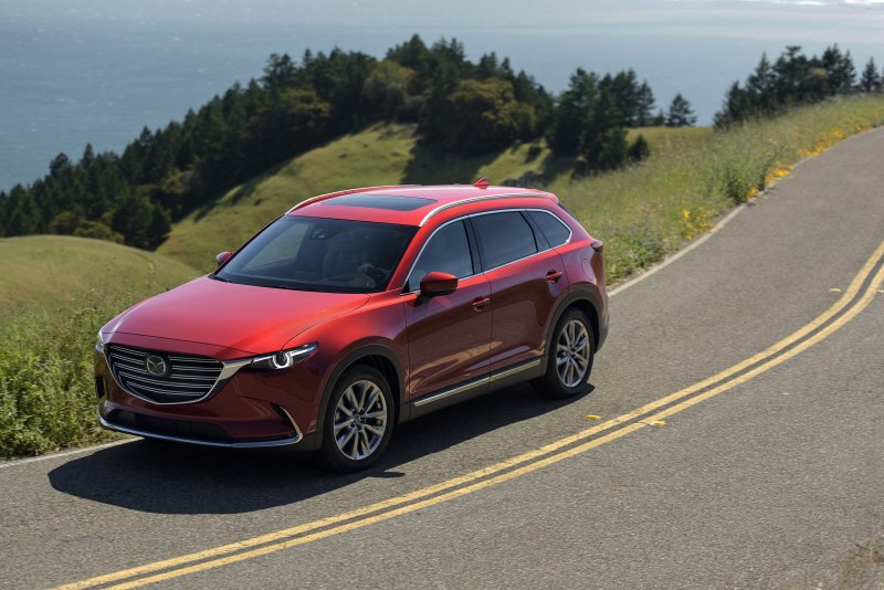 Кроссовер Мазда CX-9