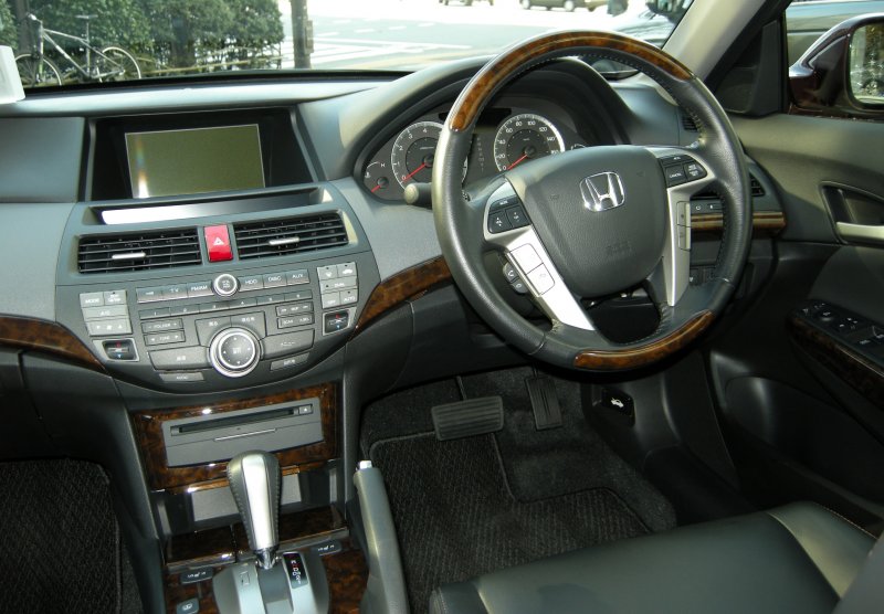 Honda inspire 2008