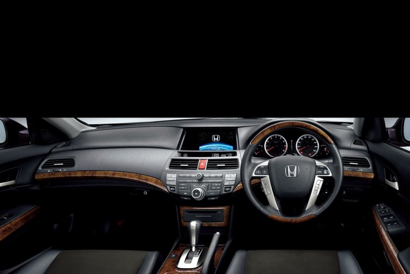 Honda inspire 2010