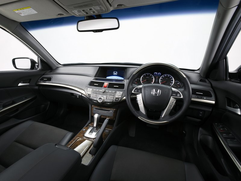 Honda inspire 2010
