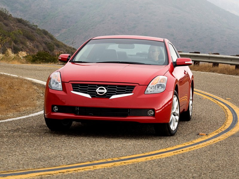 Altima Coupe l32