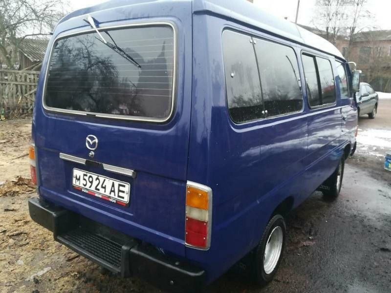 Campervan Mazda e2000