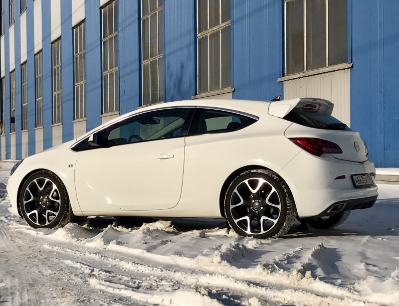 Opel Astra j GTC на 18 дисках -r19 -r20 -r21