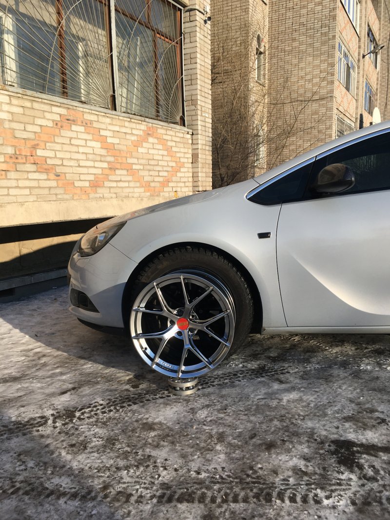 Диски r19 Opel Astra j