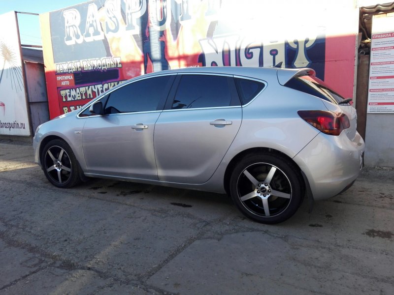 Диски r19 Opel Astra j