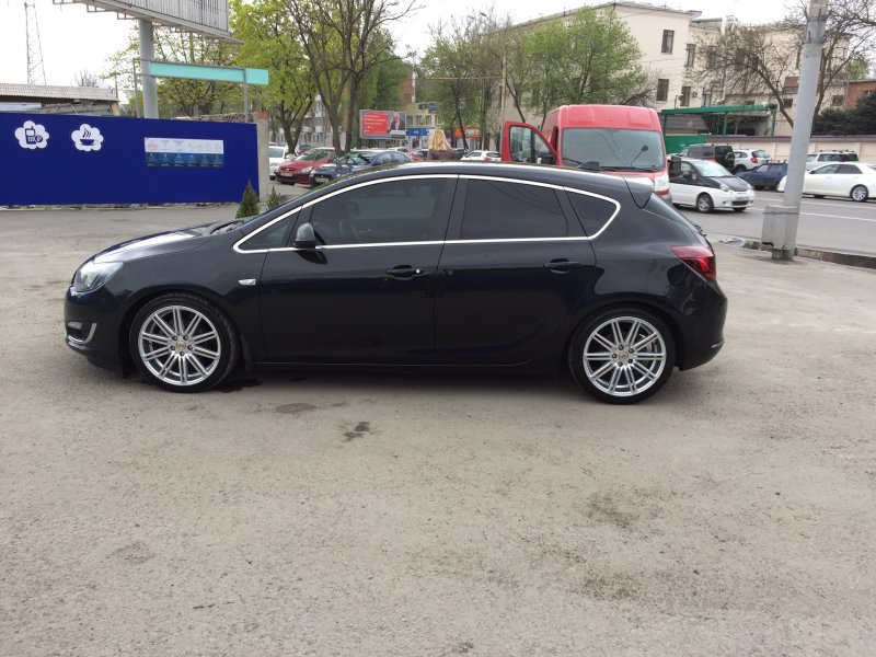 Opel Astra j r18