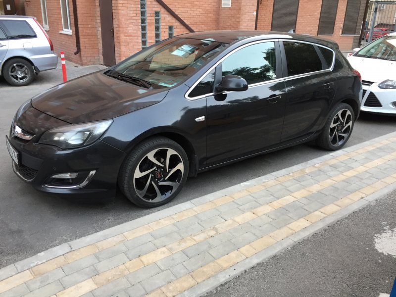 Opel Astra j r18