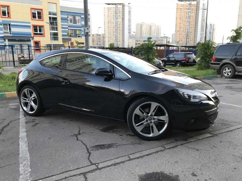 Opel Astra GTC r20