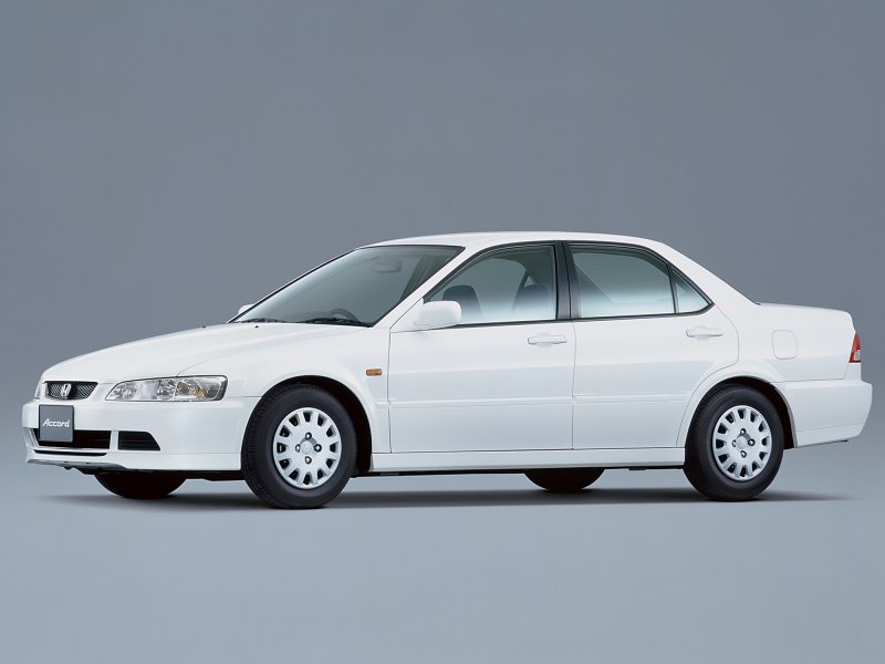 Honda Accord 6 поколение
