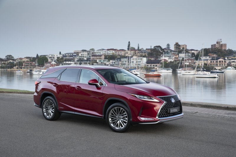 Lexus rx300 2020 красный