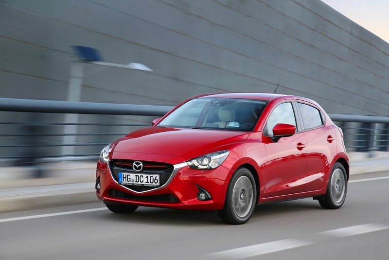 Mazda 2 купе