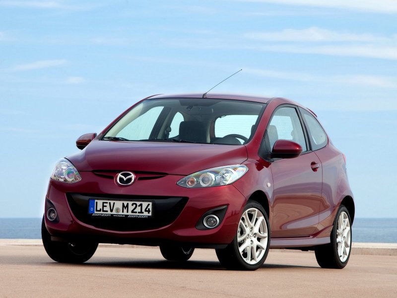 Mazda 2+2