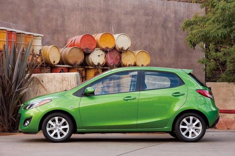 Mazda 2 2011