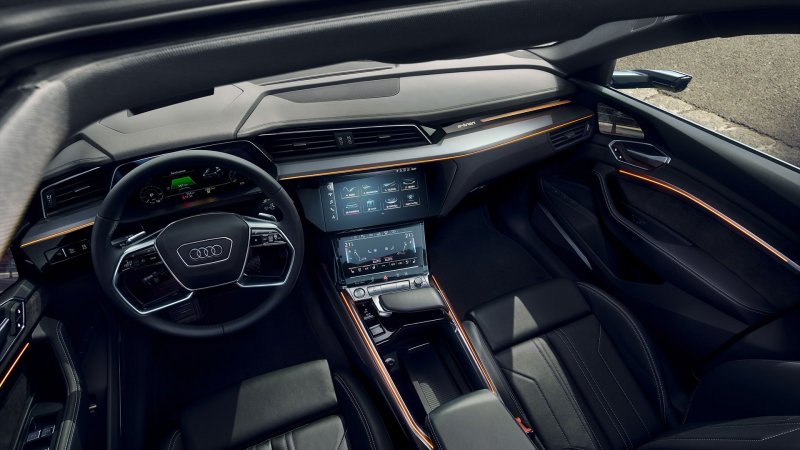 Audi e-tron 55 quattro Interior