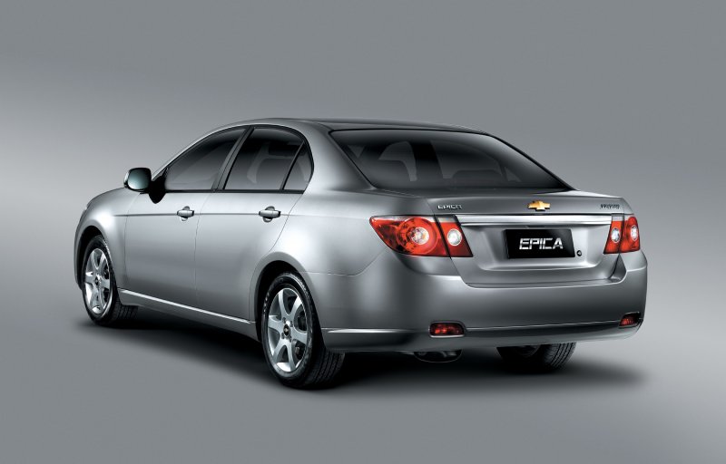 Машина Chevrolet Epica