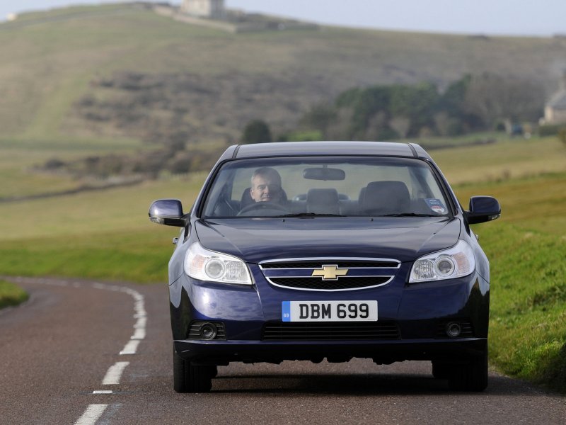 Chevrolet Epica i
