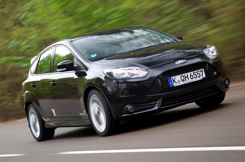 Ford Focus черный