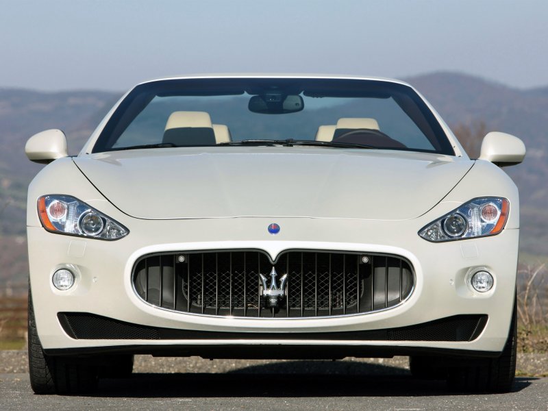 Maserati GRANCABRIO 2010