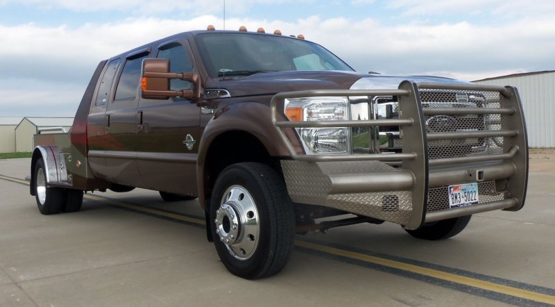 Ford Excursion Dually