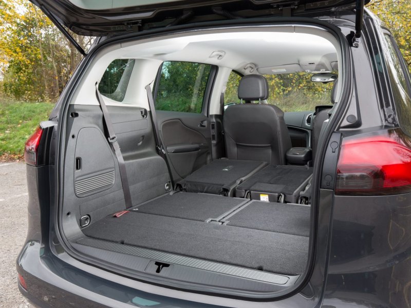 Opel Zafira, 2013 багажник
