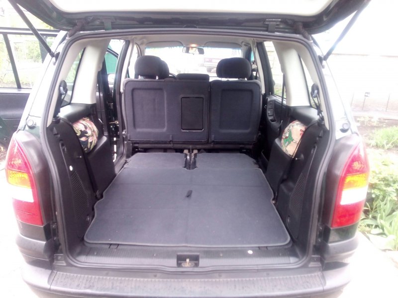 Opel Zafira салон багажник