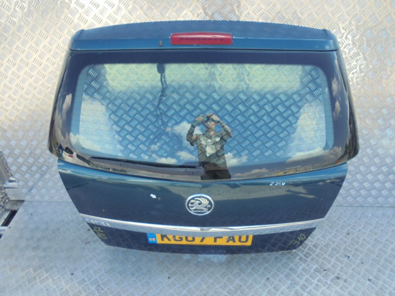Opel Zafira b багажник