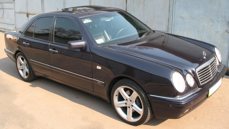 Mercedes Benz зайчик