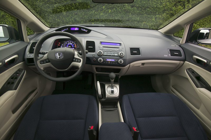Honda Civic 2008 седан салон