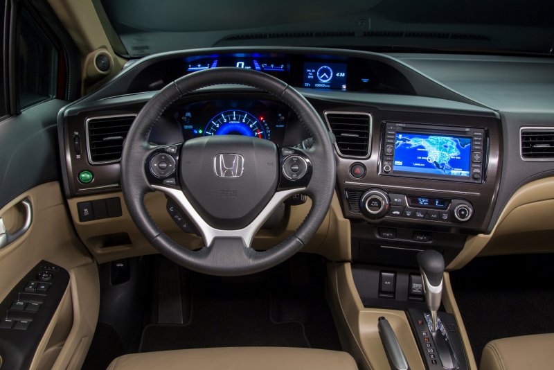 Honda Civic 2013 салон